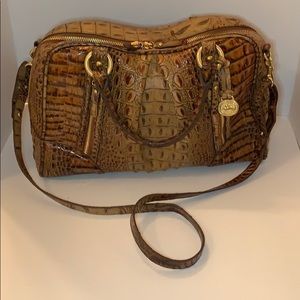 BRAHMIN - MEDIUM PURSE - TOASTED ALMOND- LIKE NEW
